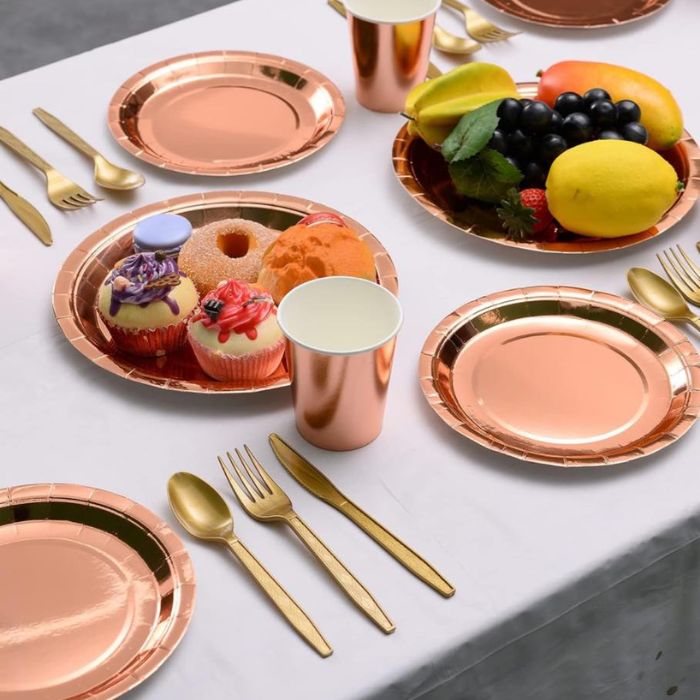 Shiny Metallic Paper Plates (10pc)